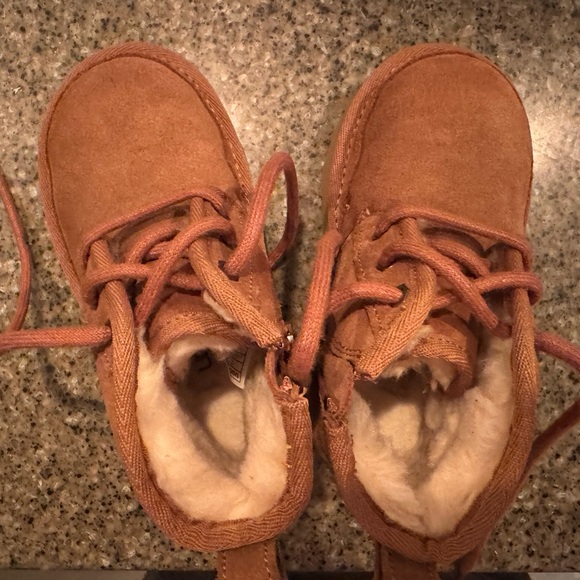 Toddler Boy Uggs - Picture 2 of 4
